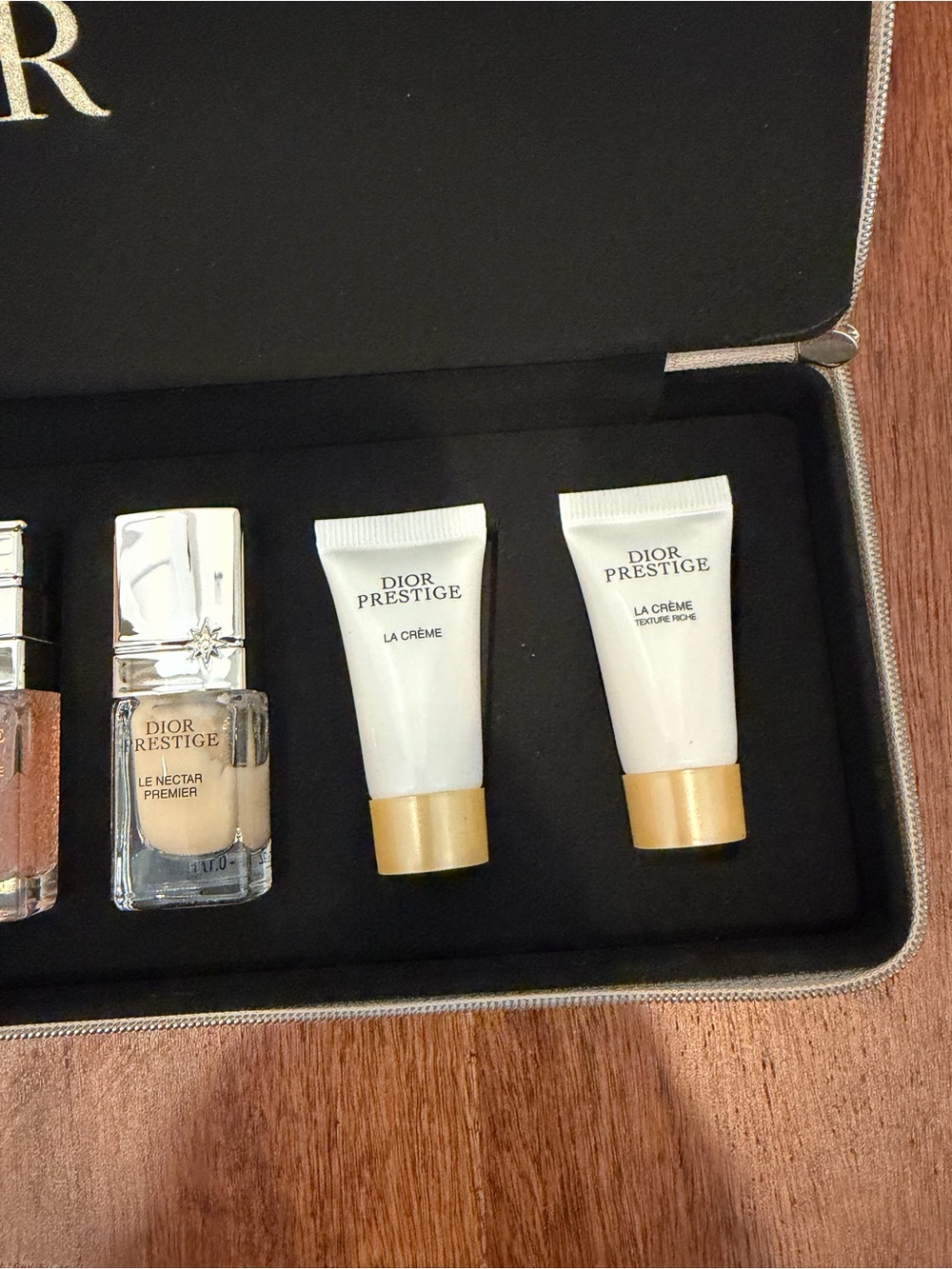 Dior Prestige skincare discovery set - Picture 8 of 11
